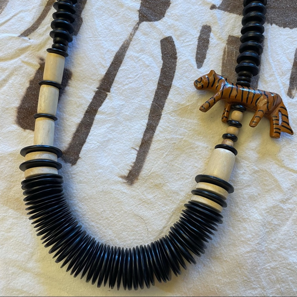 Vintage Wooden Big Cat Tiger Beaded Charm Necklace